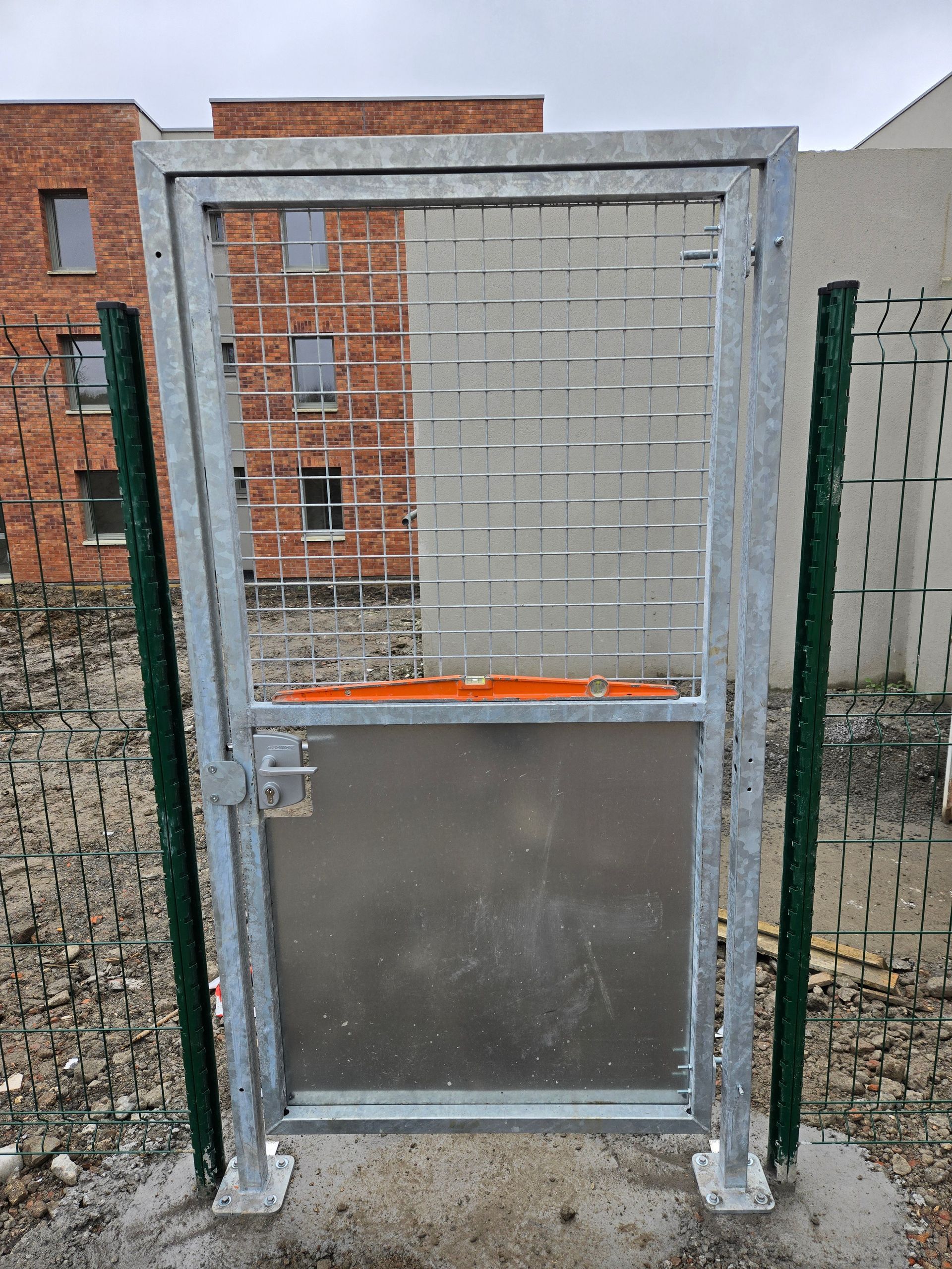 Portillon en acier inoxydable avec serrure