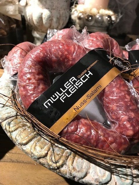 Sausage ring, labeled