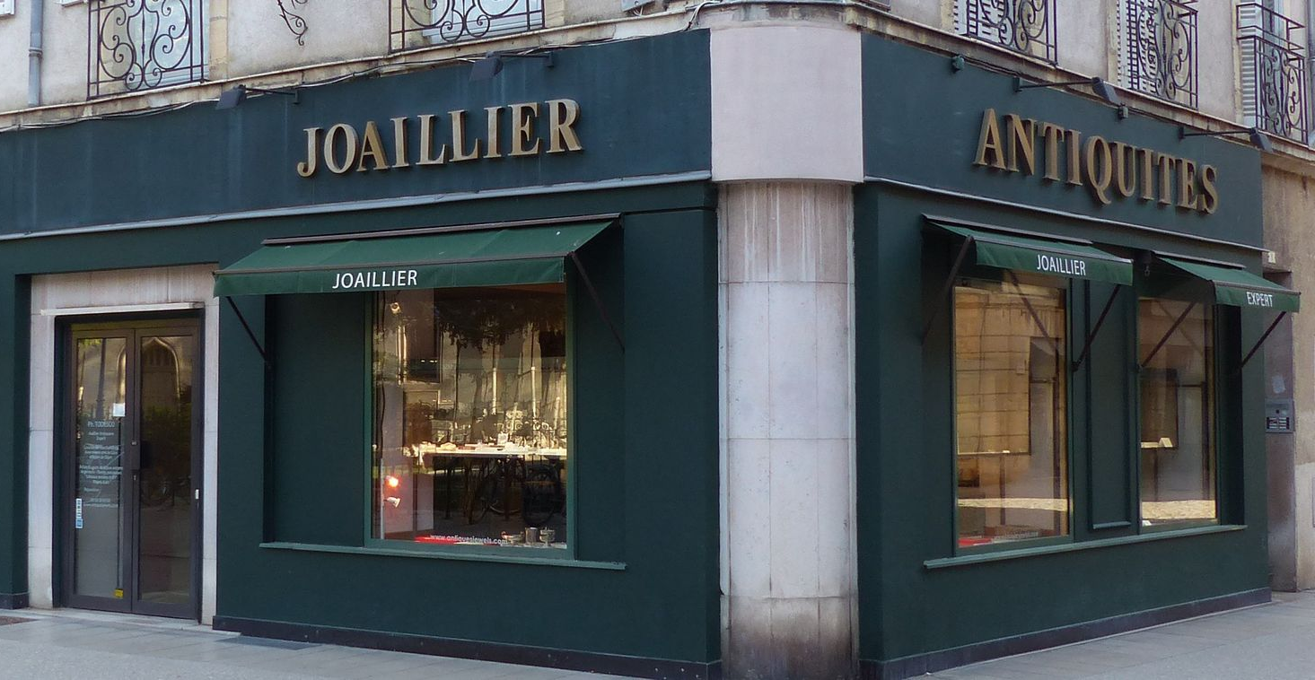 Devanture de la bijouterie joaillerie