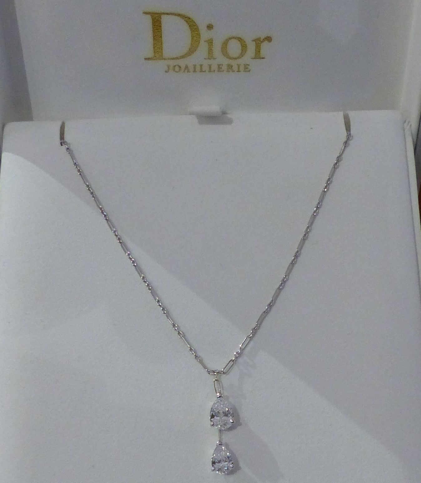 Collier avec pendentif Dior