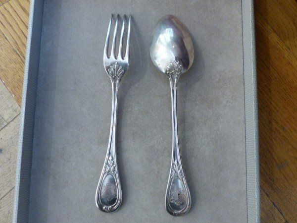 Cuillère à soupe et fourchette en argent