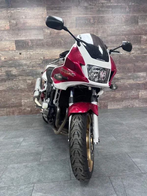 HONDA CB 1300 S
 vue avant