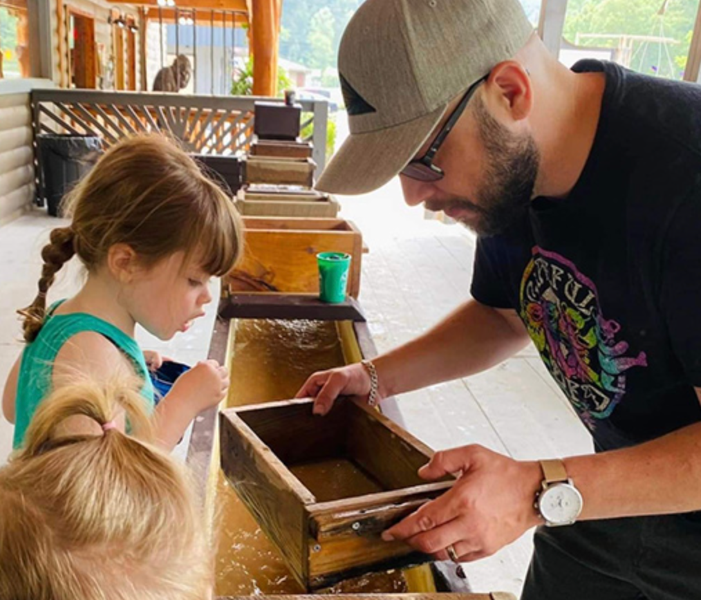 Red River Gorge Earth Shop