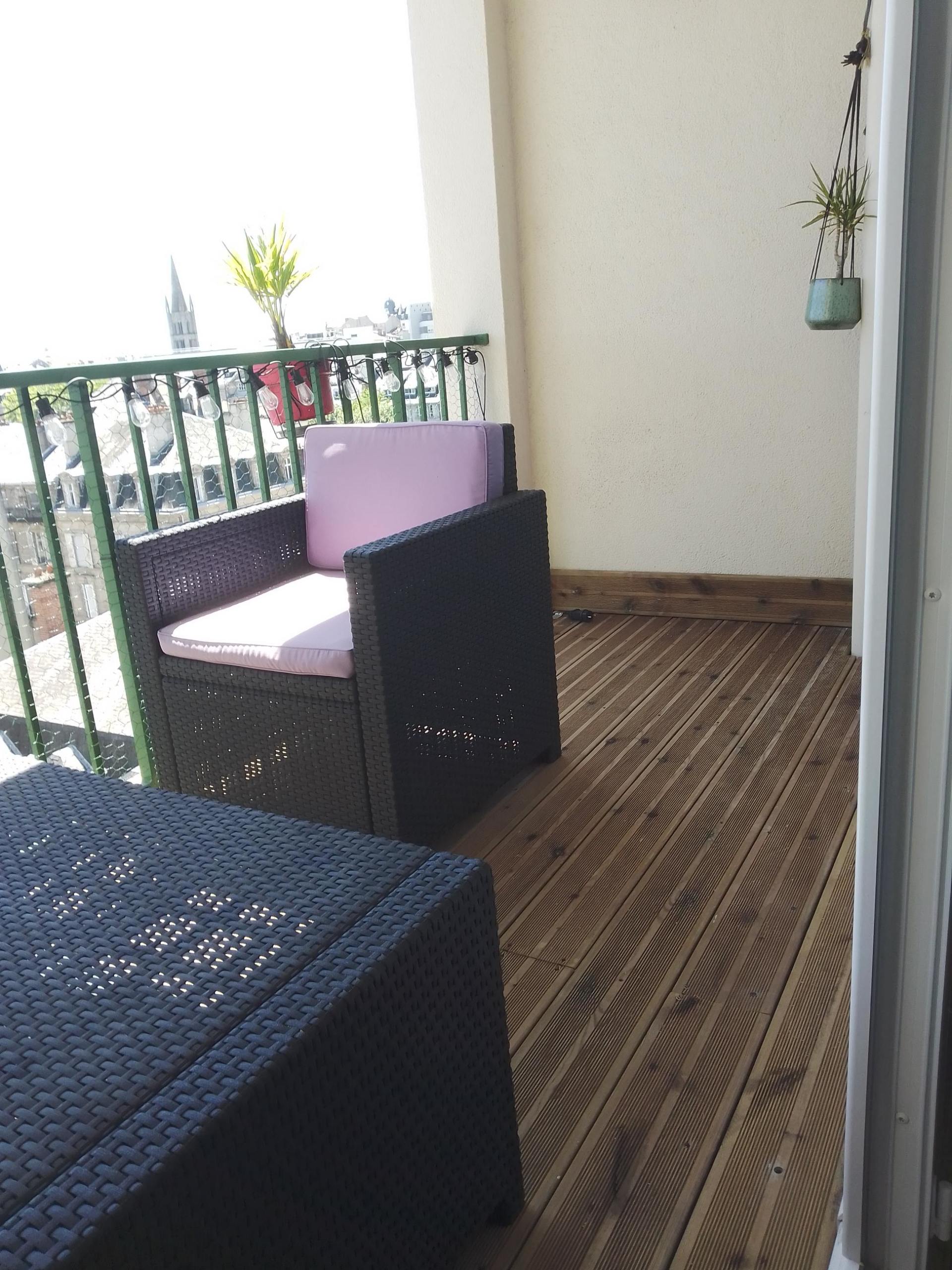 Balcon ayant terminée d'être rénové