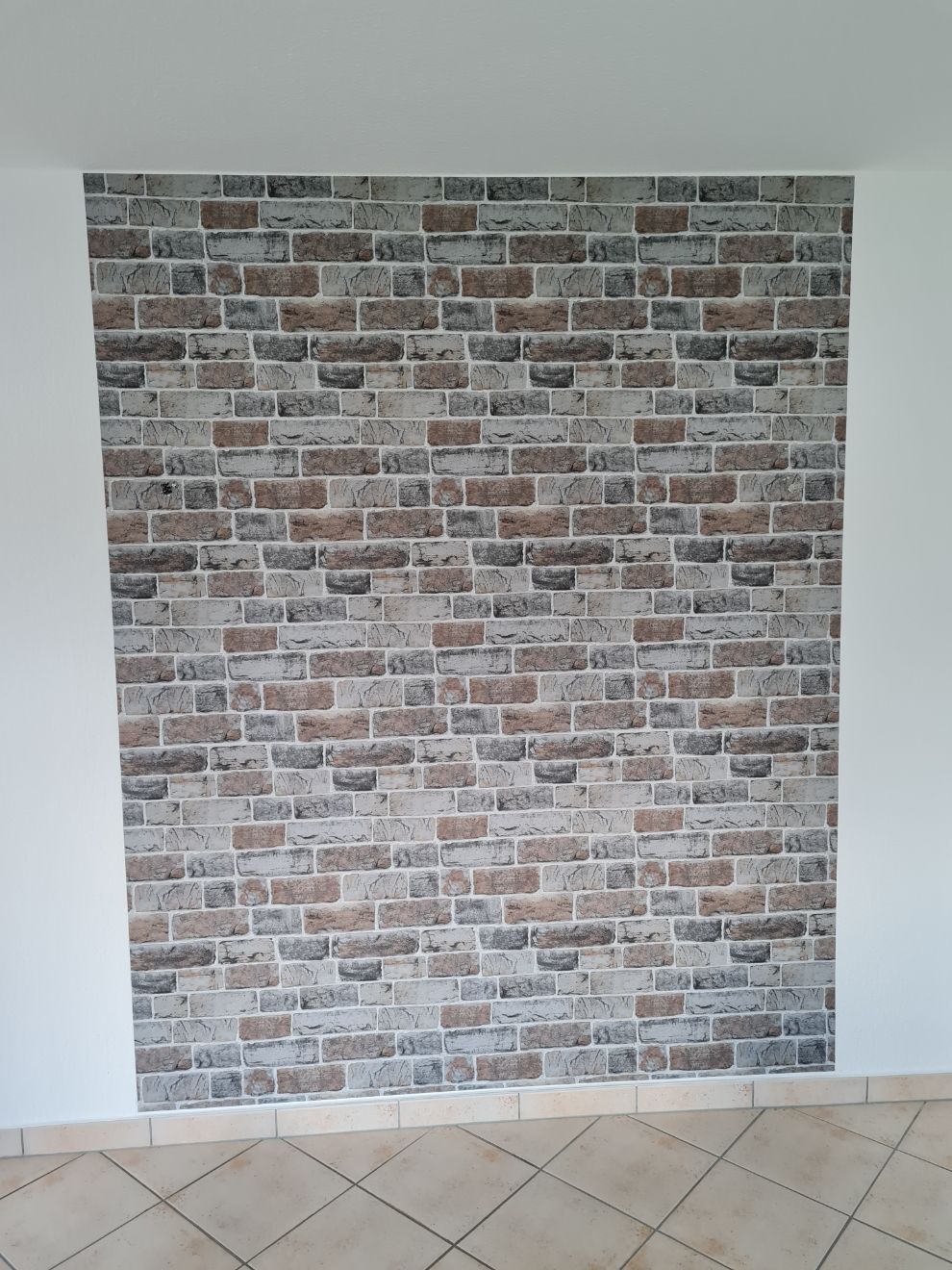 Aufgemalte Ziegelsteinwand