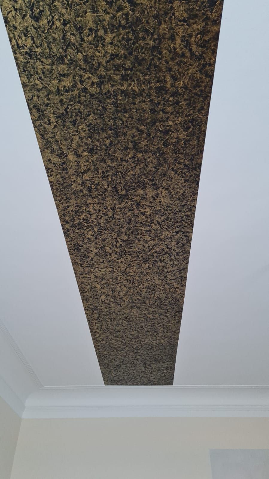 Edle Malerarbeit auf der Decke