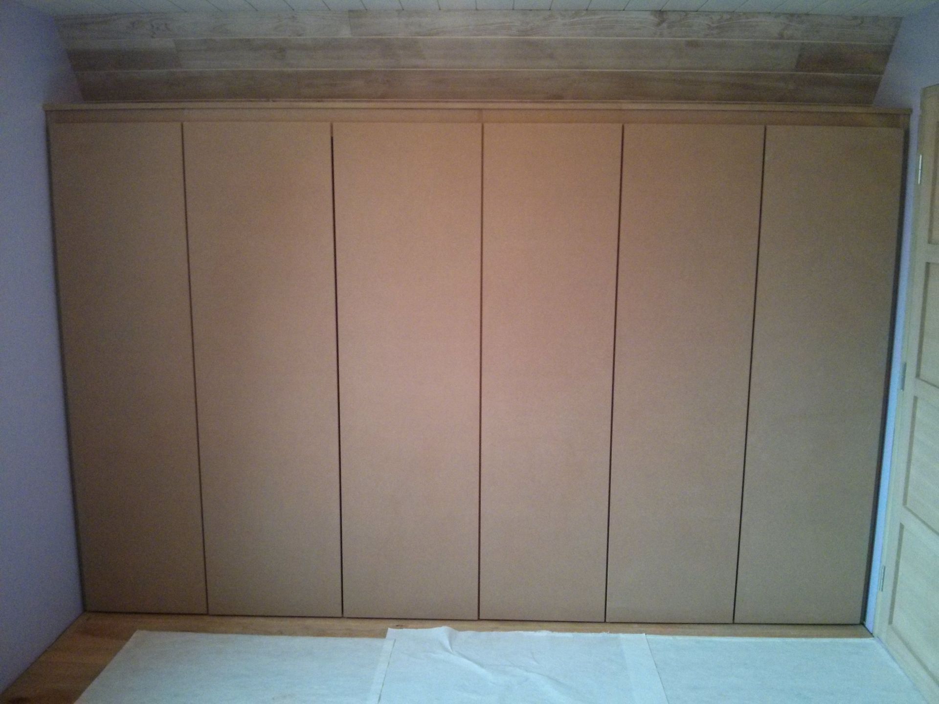 Vue fermée d'un aménagement | Menuiserie Delort Agencement Dordogne