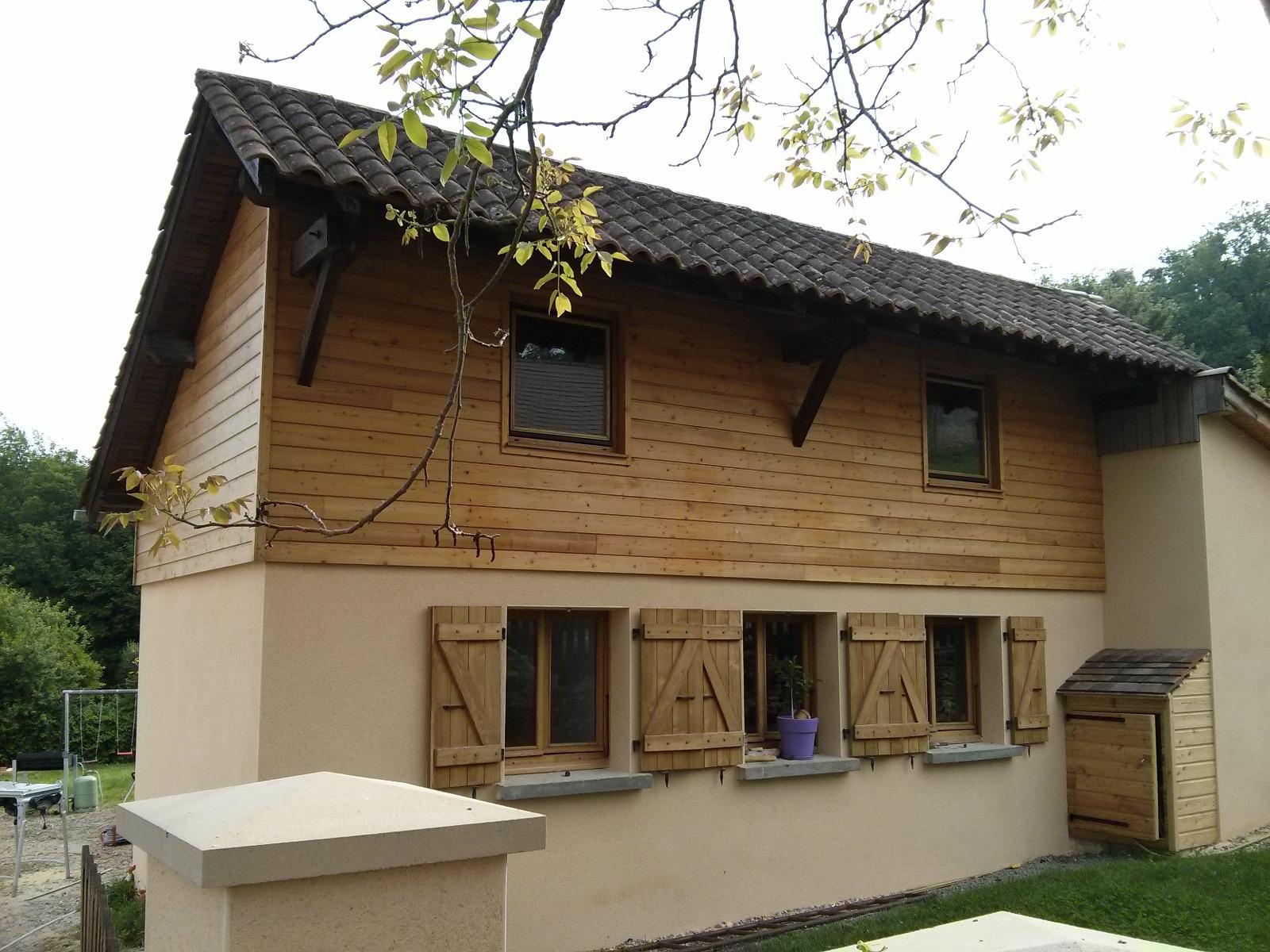 Rénovation d'un bardage en Mélèze au moustier | Menuiserie Delort Agencement Dordogne