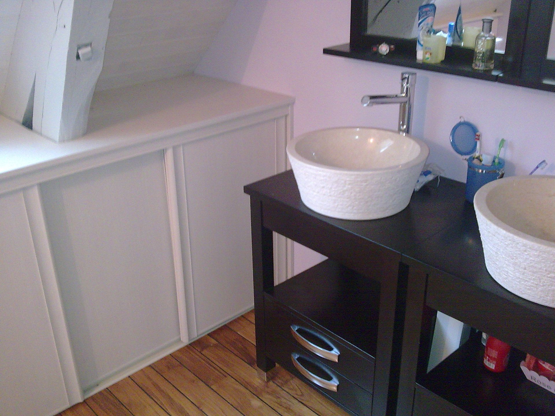 Salle de bain avant | Menuiserie Delort Agencement Dordogne