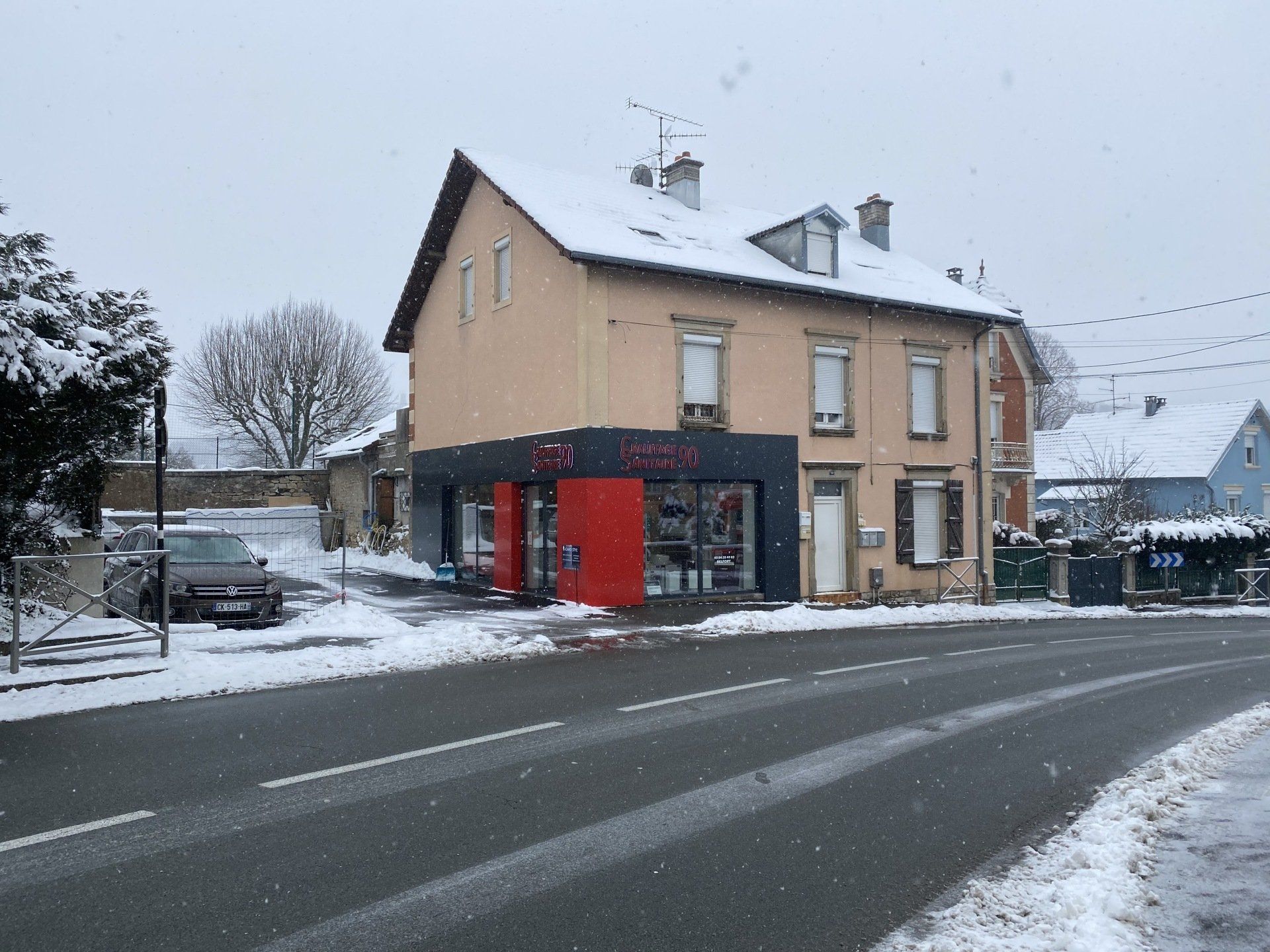 Photo d'une maison eneignée 