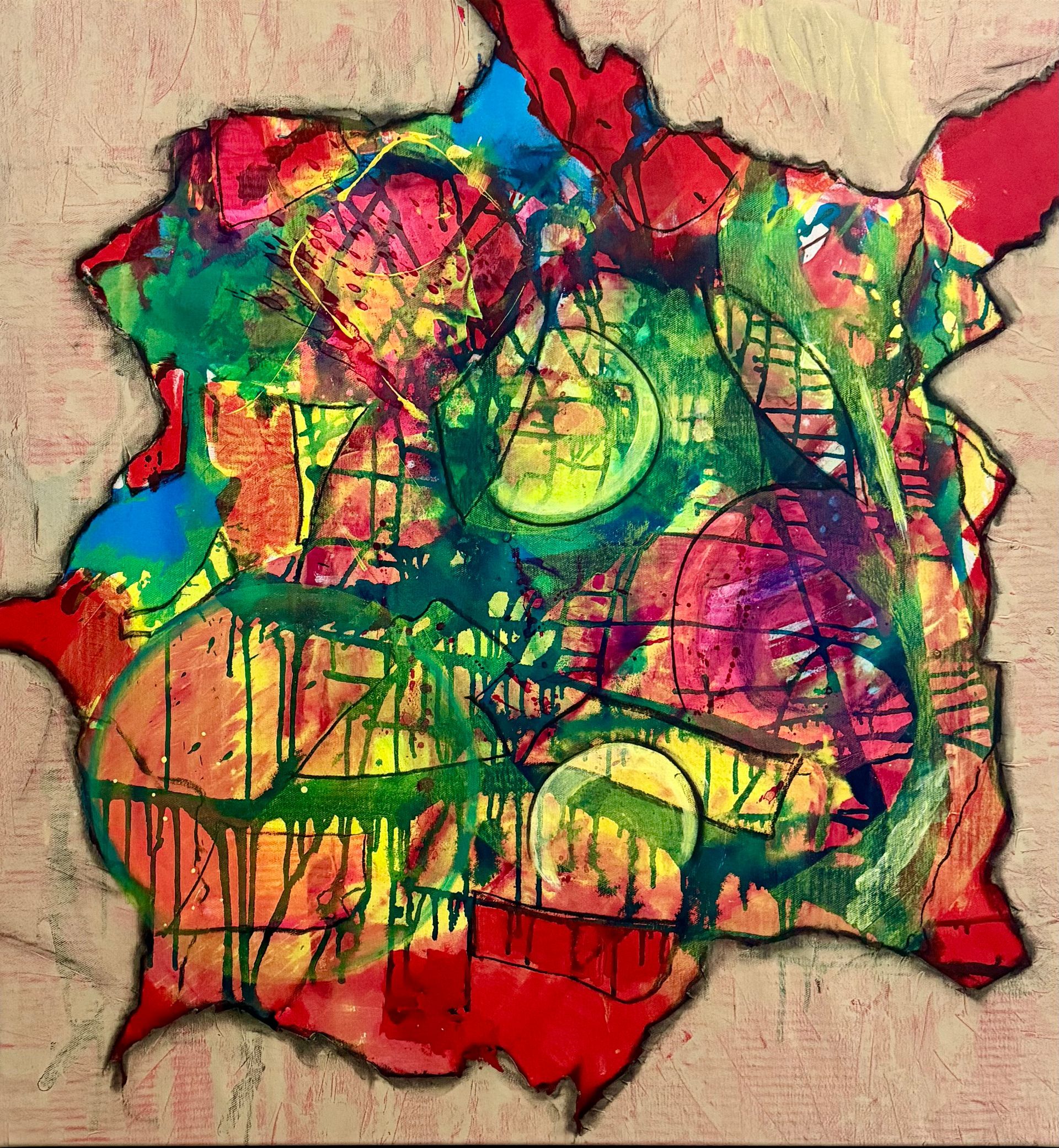 Abstraktes Gemälde mit leuchtenden, geschichteten Farben, Farbtropfen und geometrischen Formen auf einem strukturierten, neutralen Hintergrund.