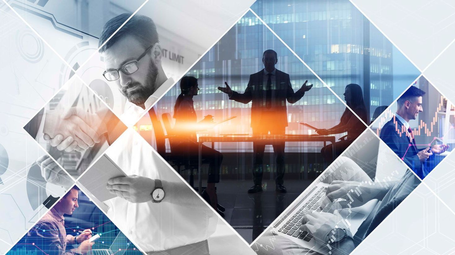 Eine Gruppe von Leuten hält eine Besprechung in einem Konferenzraum ab.