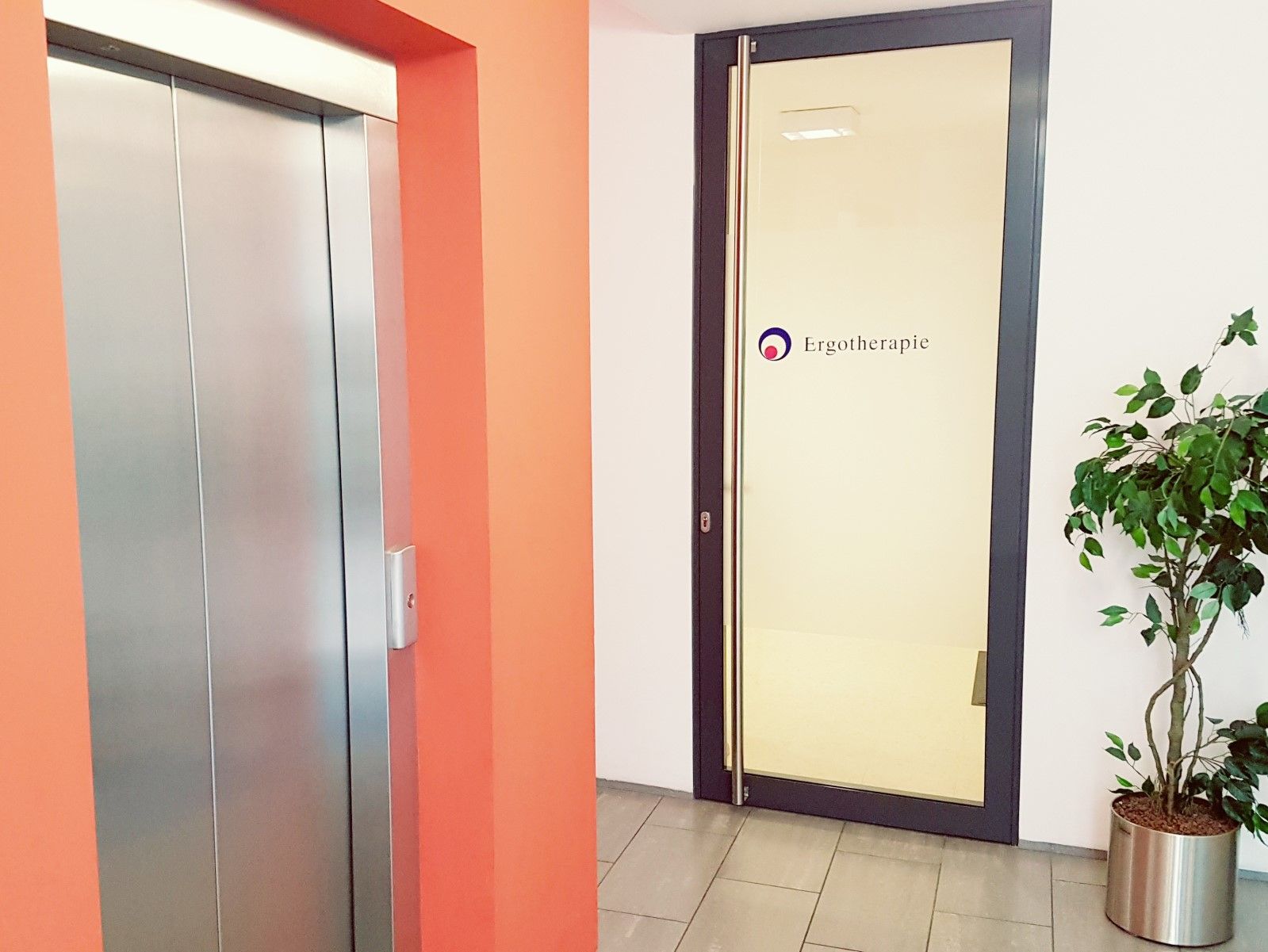 Eingang zur Ergotherapie Praxis Uwe Buntkowski