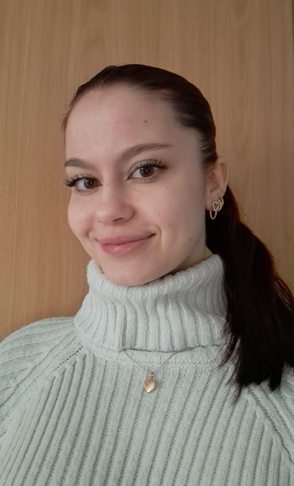 Neue mit rein: Rebekka Welscher