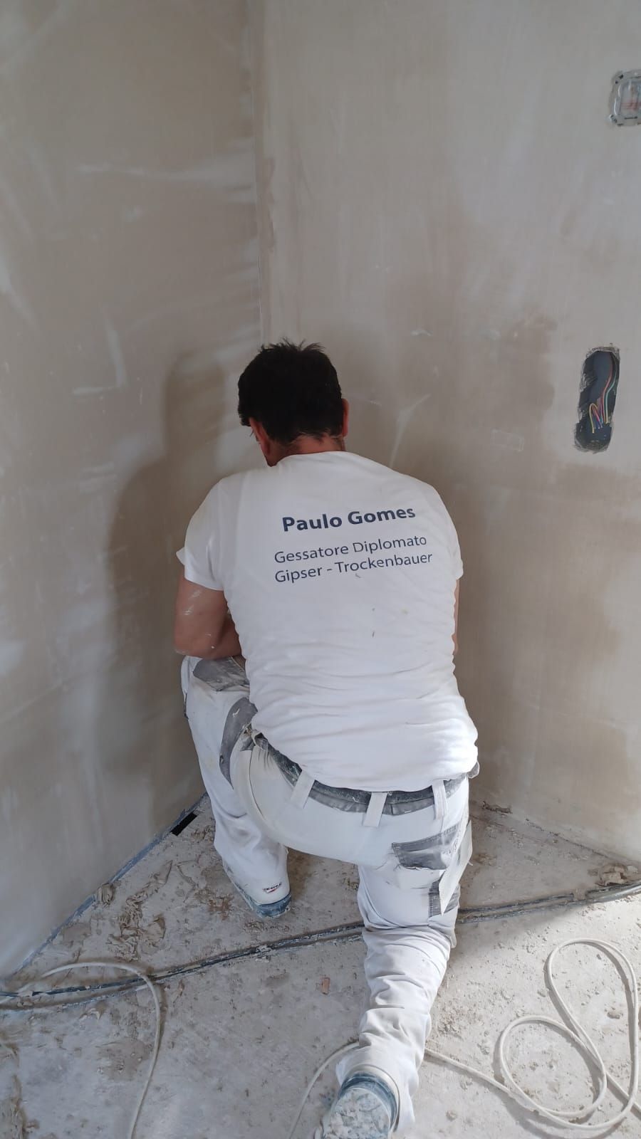 gessatore al lavoro - Gomes Gessatura Sagl