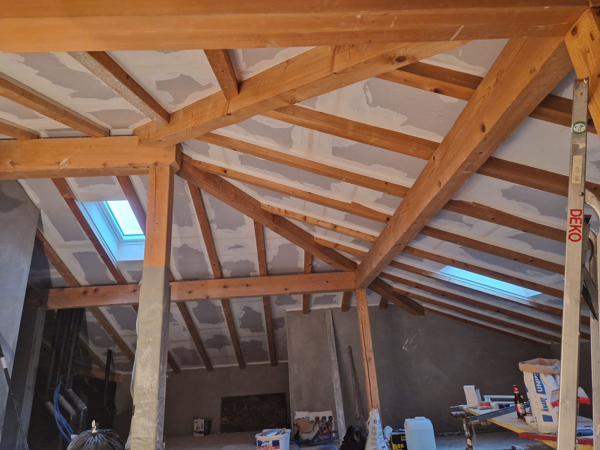 costruzione struttura in cartongesso su soffitto - Gomes Gessatura Sagl