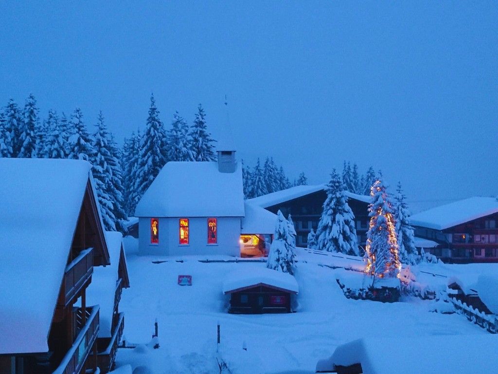 Winter in Königsleiten Dorfkapelle Weihnachten