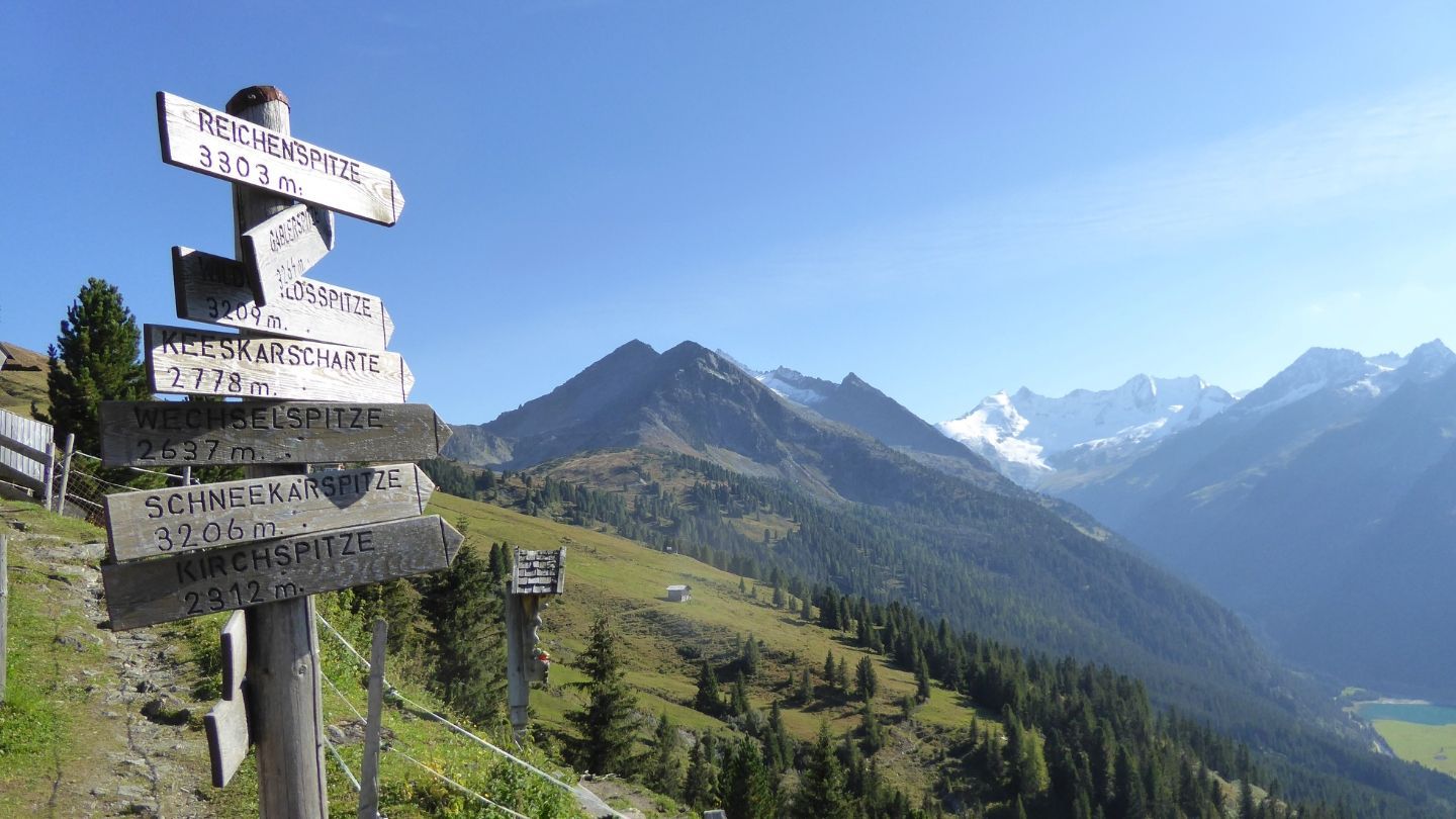 Aussicht zur Reichenspitze Gletscherblickalm
