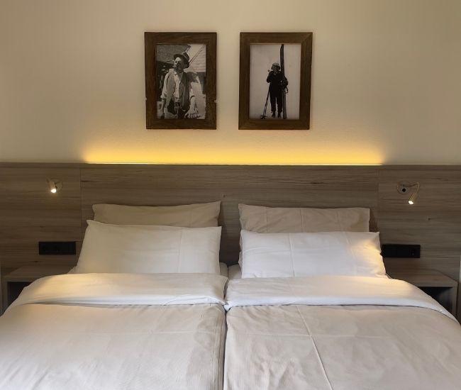 Schlafzimmer Ferienwohnungen in Königsleiten