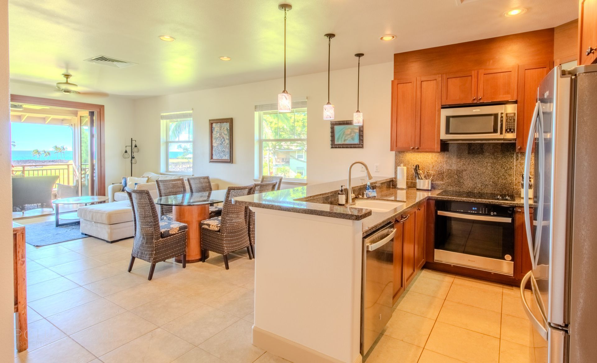 Kitchen in Hali’i Kai 8D.