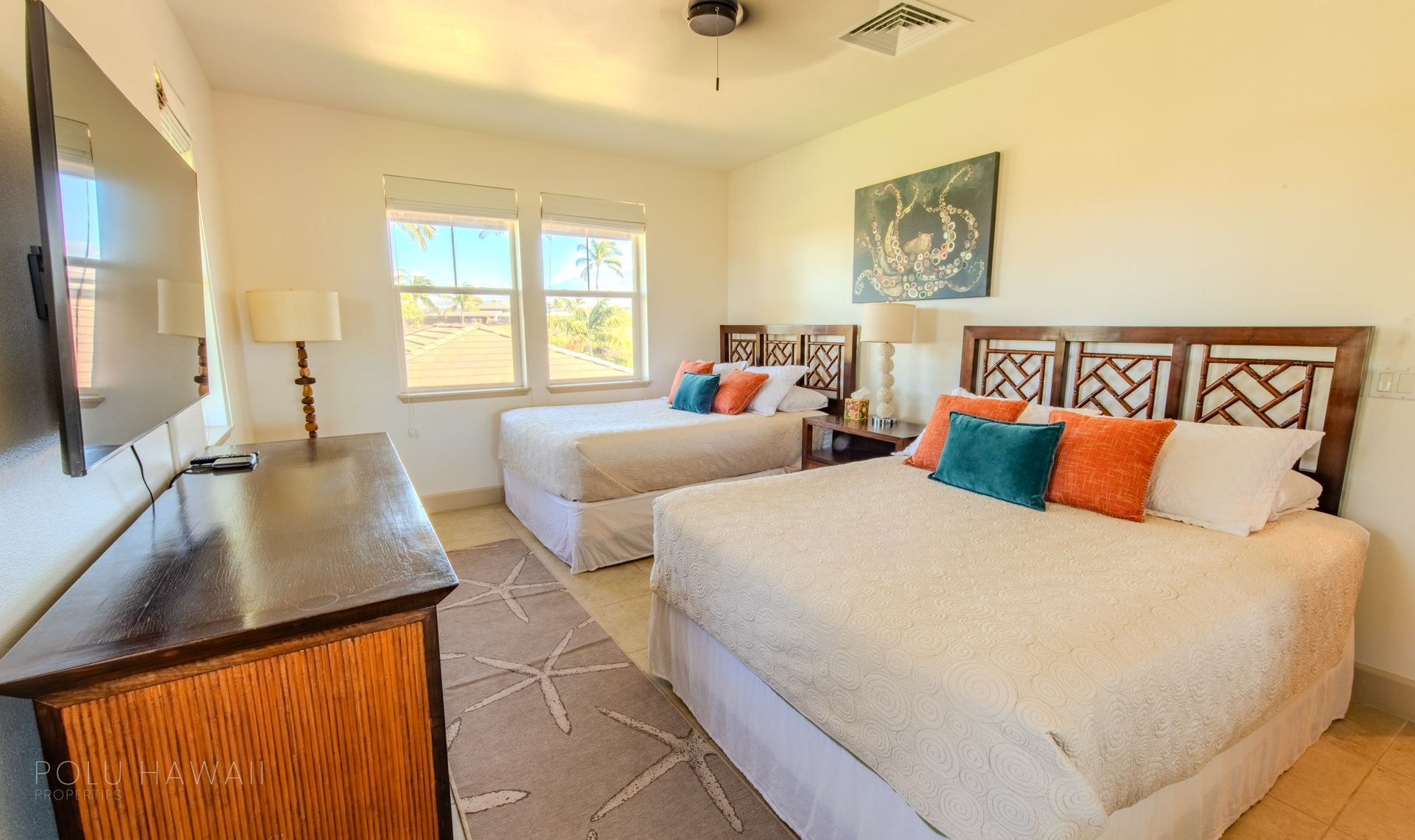 Bedroom in Hali’i Kai 8D.