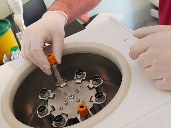 Χειρουργός Ορθοπαιδικός Μεσιακάρης Κωνσταντίνος MD, MSc στην Μυτιλήνη