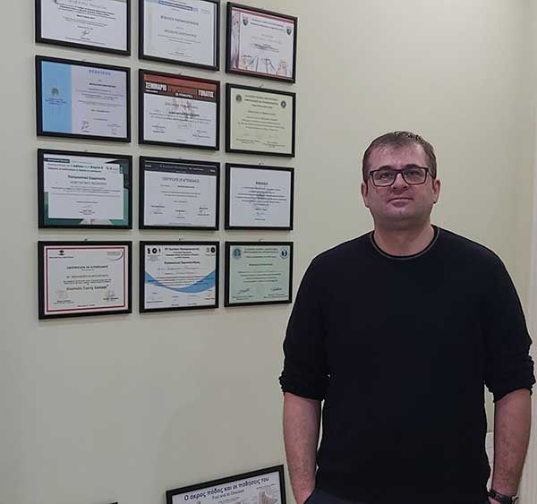 Χειρουργός Ορθοπαιδικός Μεσιακάρης Κωνσταντίνος MD, MSc στην Μυτιλήνη