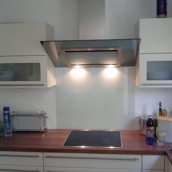 Bild Duschen und Spiegel , Öffnet den Dialog