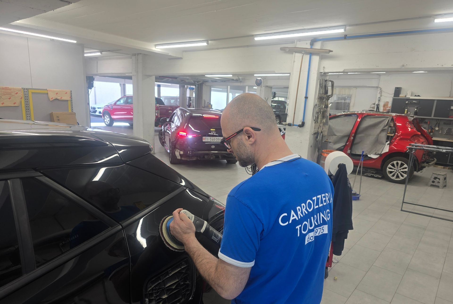 Riparazione di auto - Carrozzeria Touring