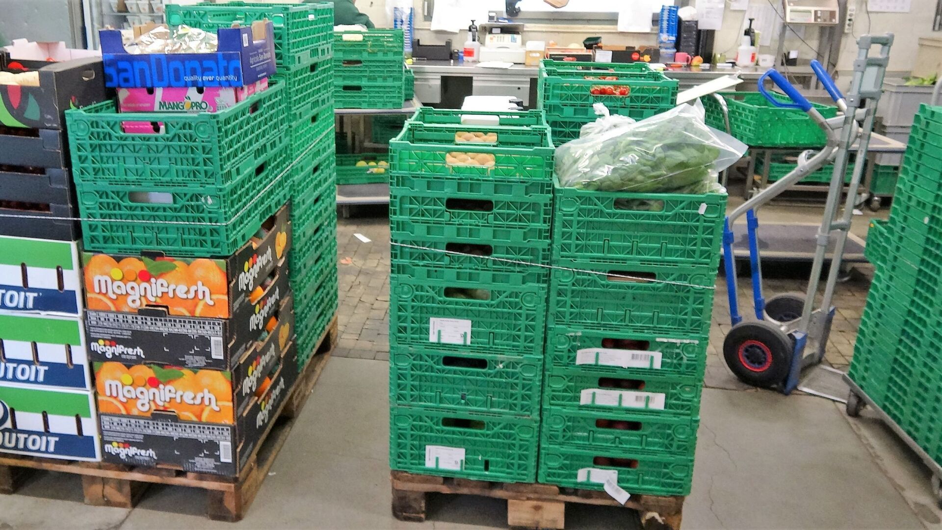 Arbeiten bei Roos Früchte, Gemüse und Tiefkühlprodukte
