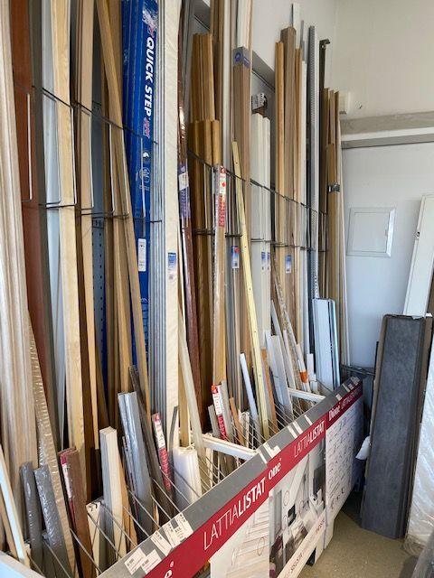 Listoja Laaksojen Konekirppiksellä.