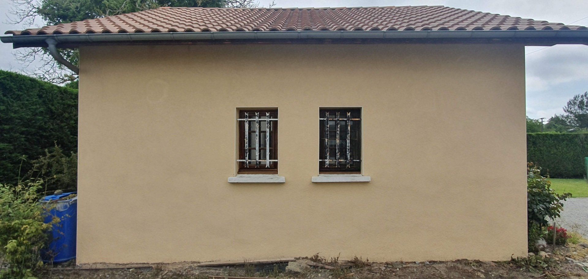 Façade délabrée après