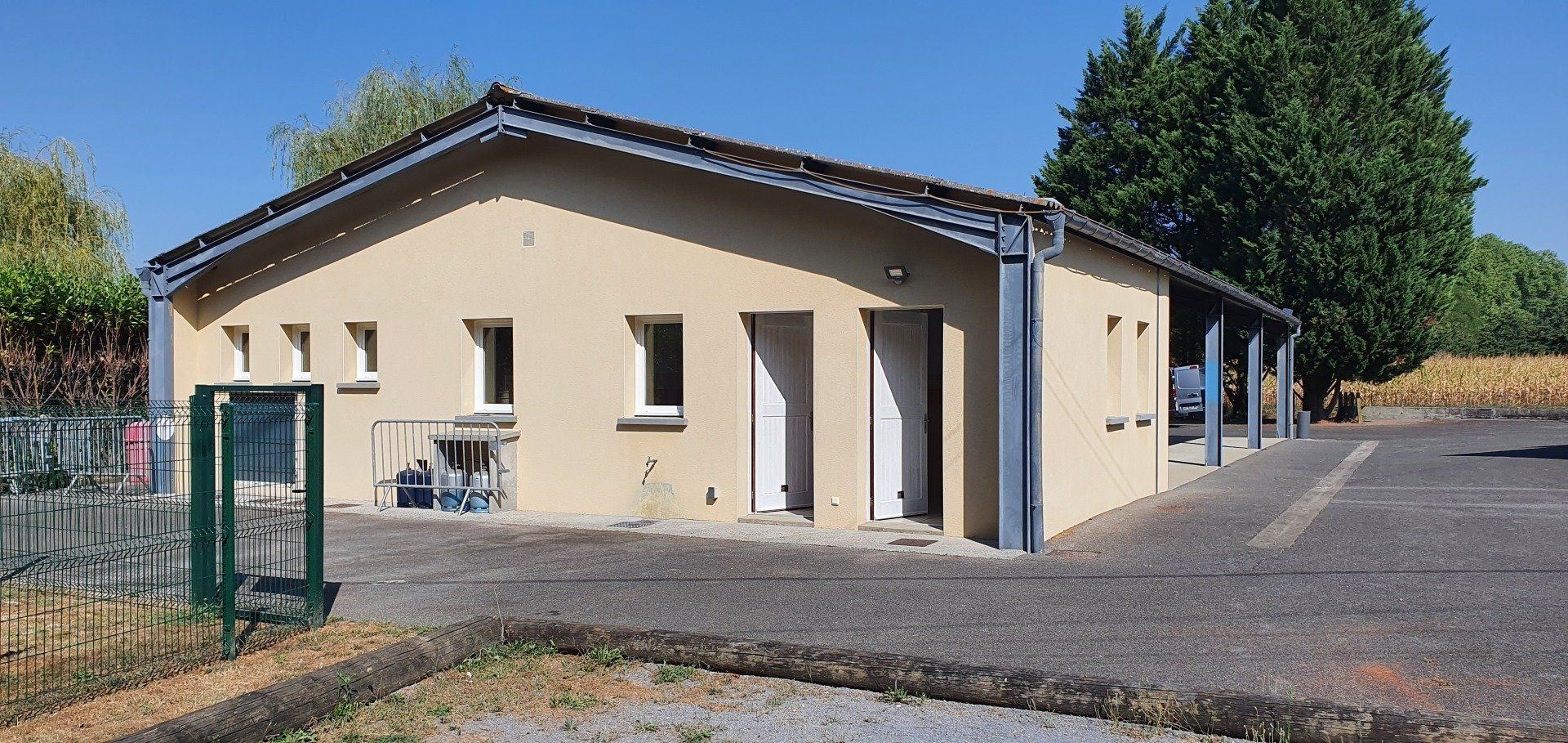 Maison à rénover après