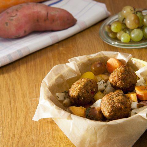 PAPILLOTES DE BOULETTES VÉGÉTALES AUX RAISINS