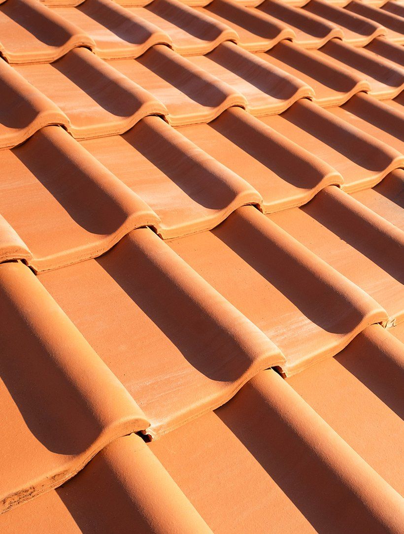 Tuiles de couleur brique