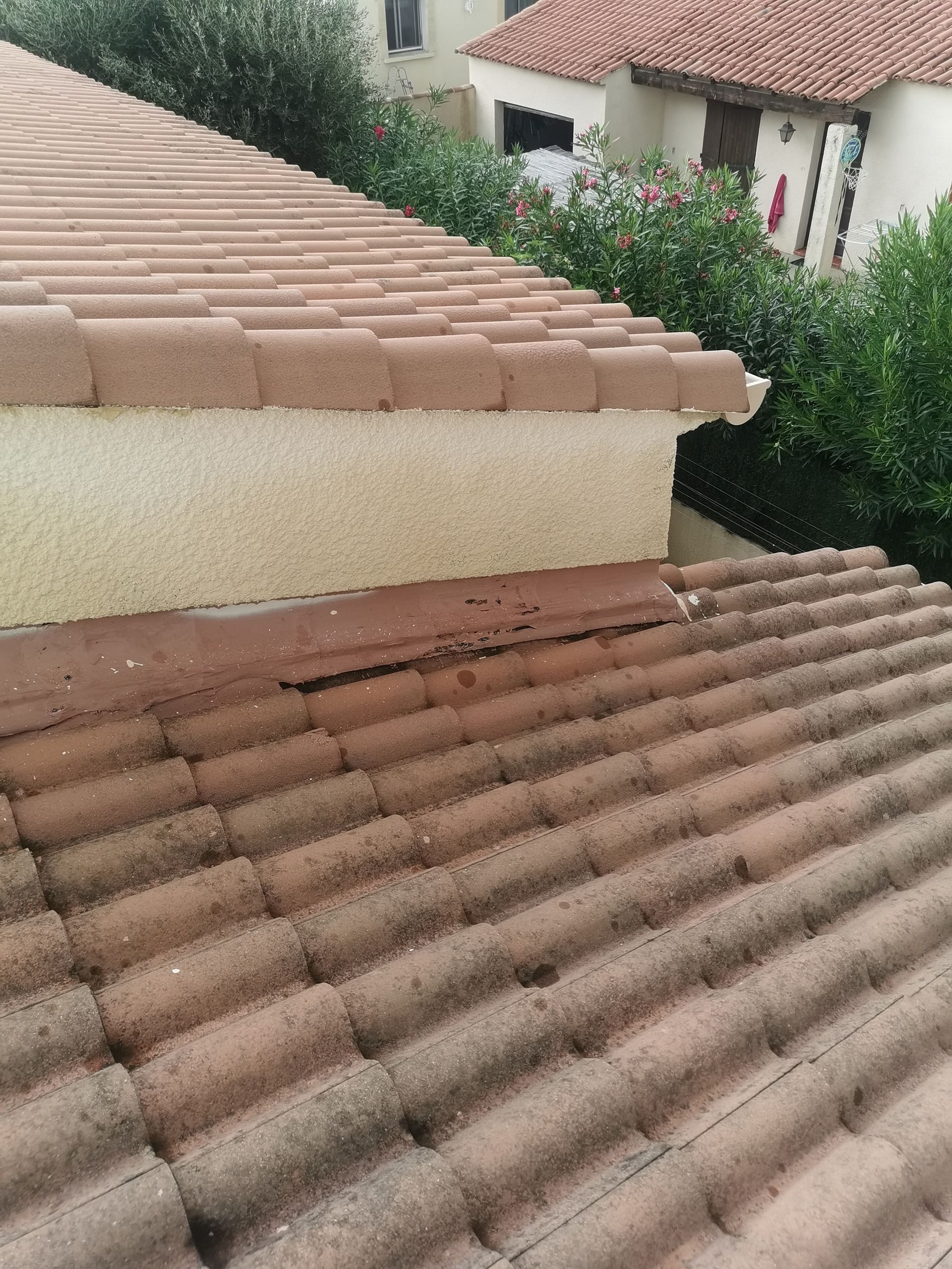 Réparation de toiture par D.R Construction