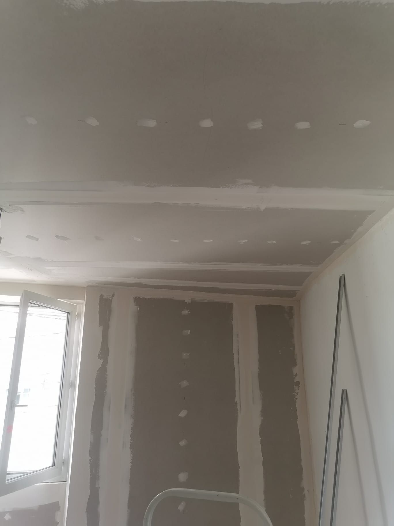 Plaquisterie avec réalisation des bandes