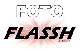 La palabra flash está sobre un fondo blanco.