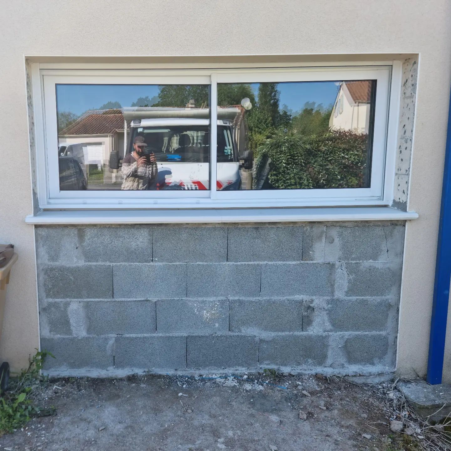Réparation d'un mur après la pose d'une fenêtre