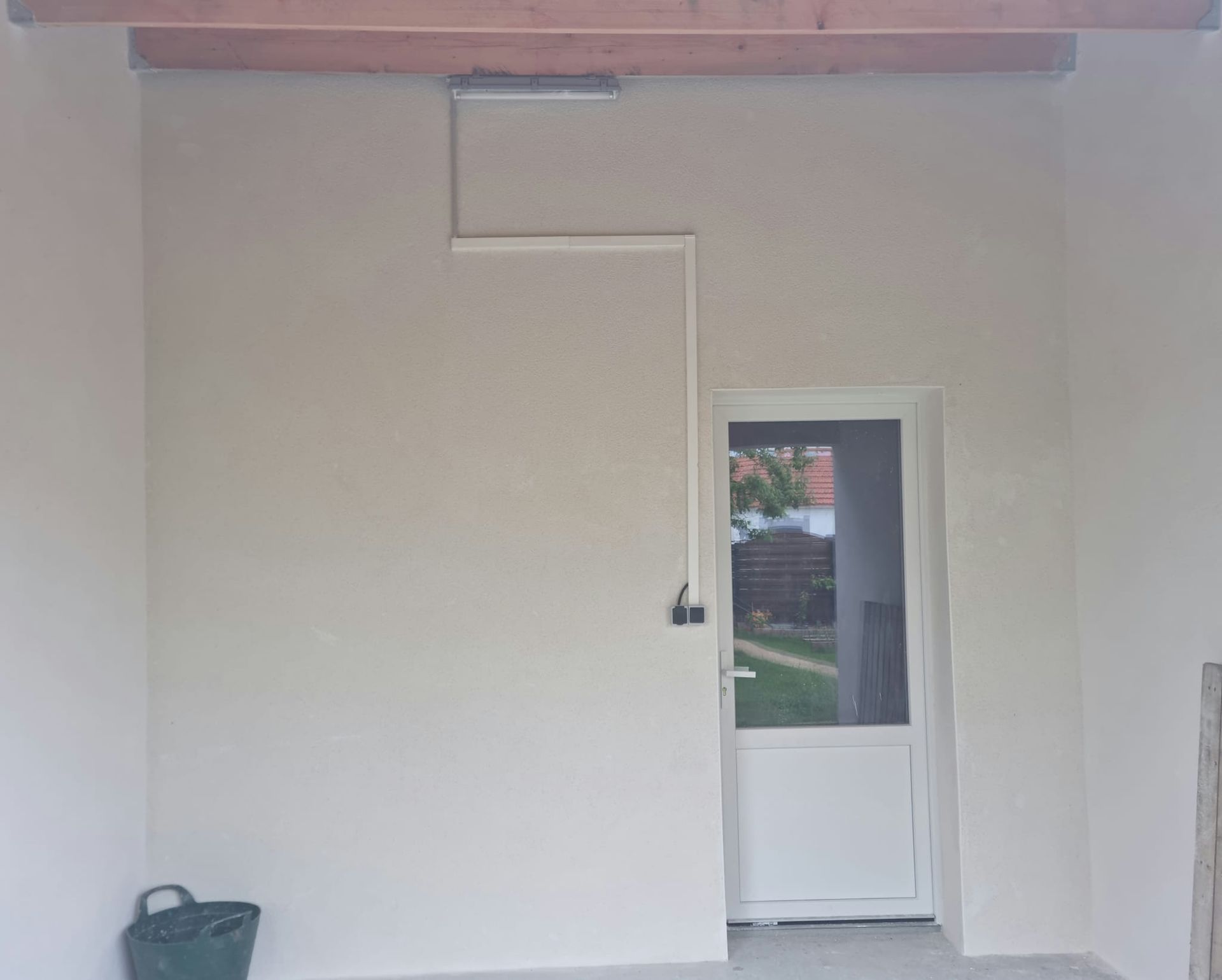 Une entrée fraîchement peinte