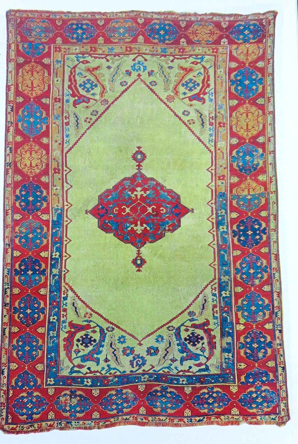 Antiquitäten Teppich