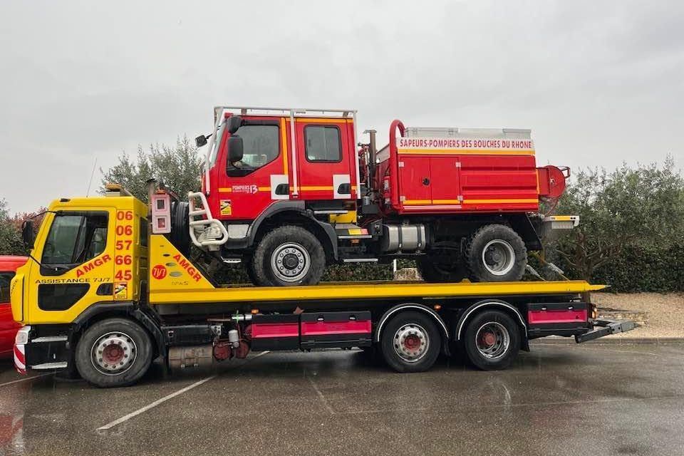 Remorquage camion de pompier