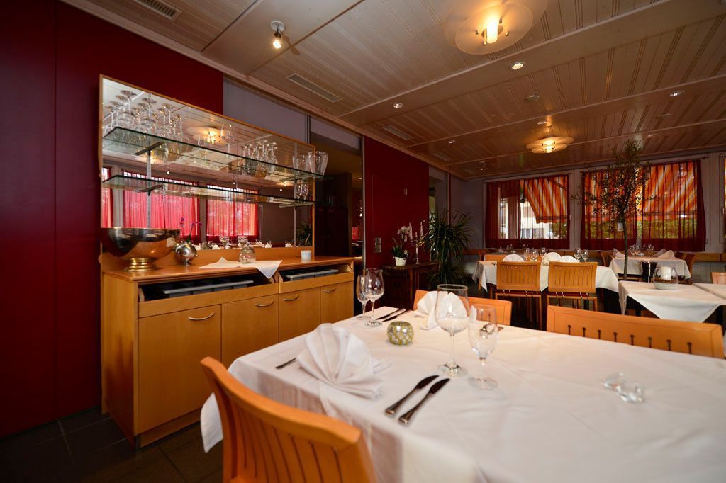 Der grosse Saal für festliche Anlässe und grössere Gruppen.