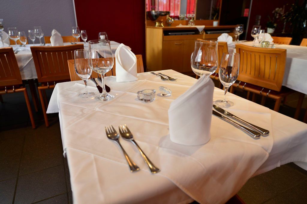 Der grosse Saal für festliche Anlässe und grössere Gruppen.