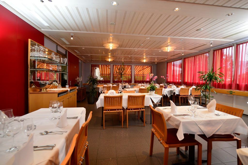 Der grosse Saal für festliche Anlässe und grössere Gruppen.