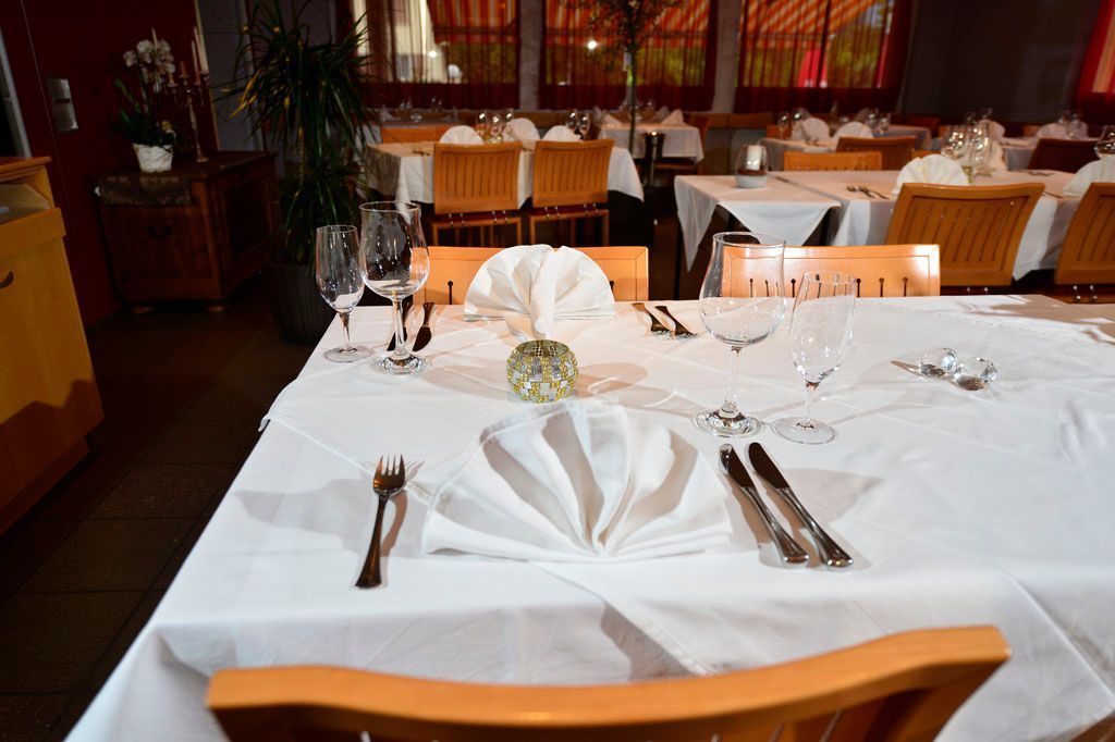 Der grosse Saal für festliche Anlässe und grössere Gruppen.