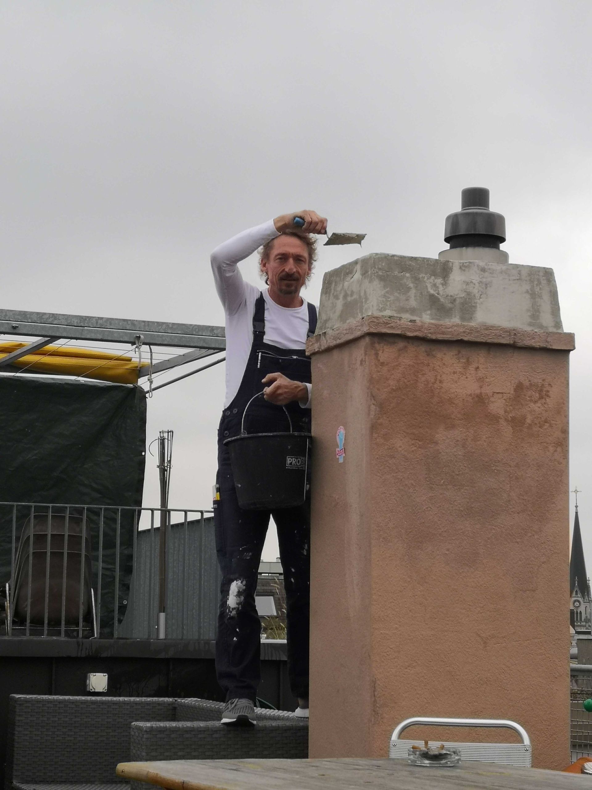 Handyman. Der eine für alles. Der Handyman in Zürich ist die All-in-One-Lösung für Arbeiten aller Art. Zürich