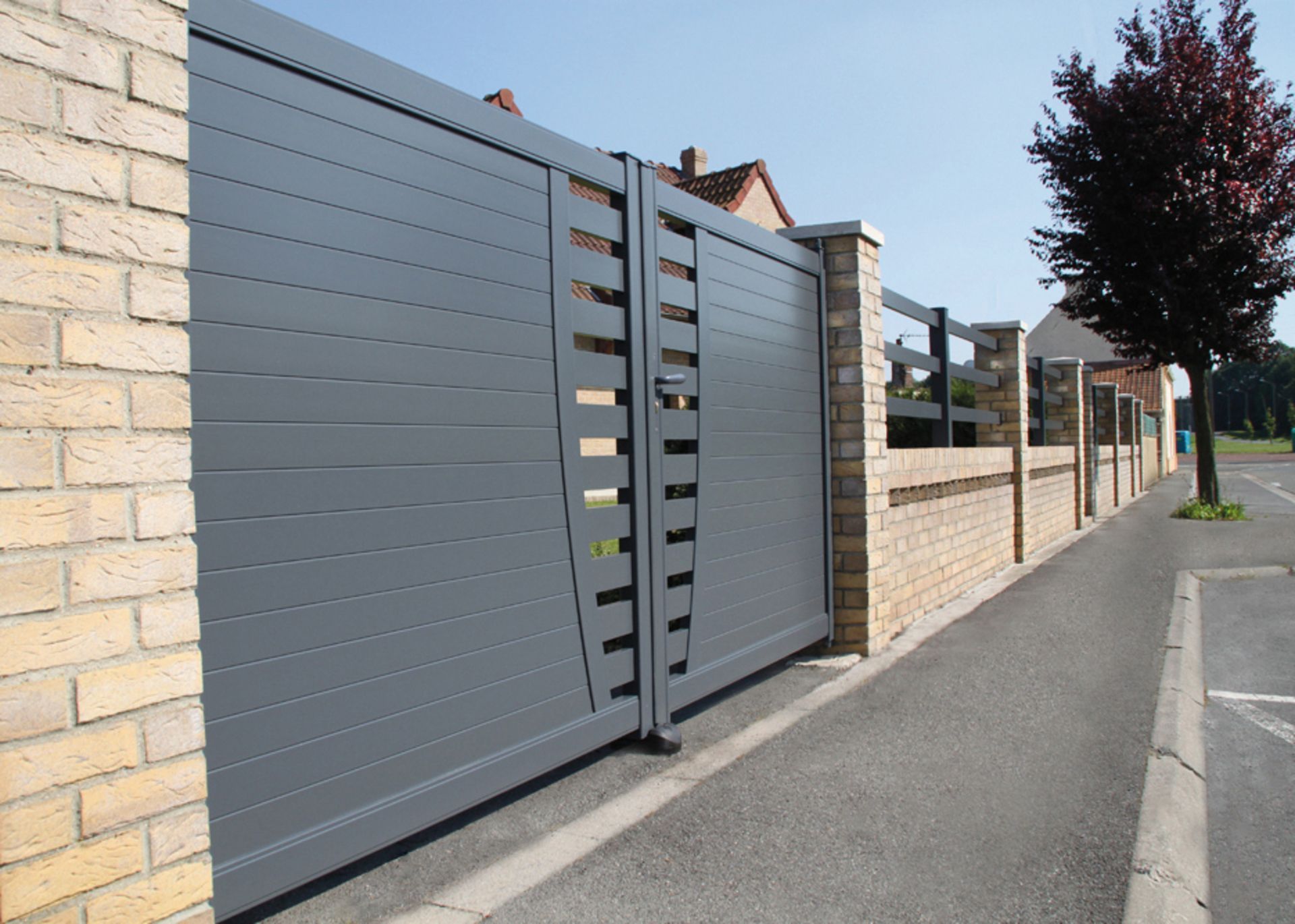 portail extérieur en aluminium