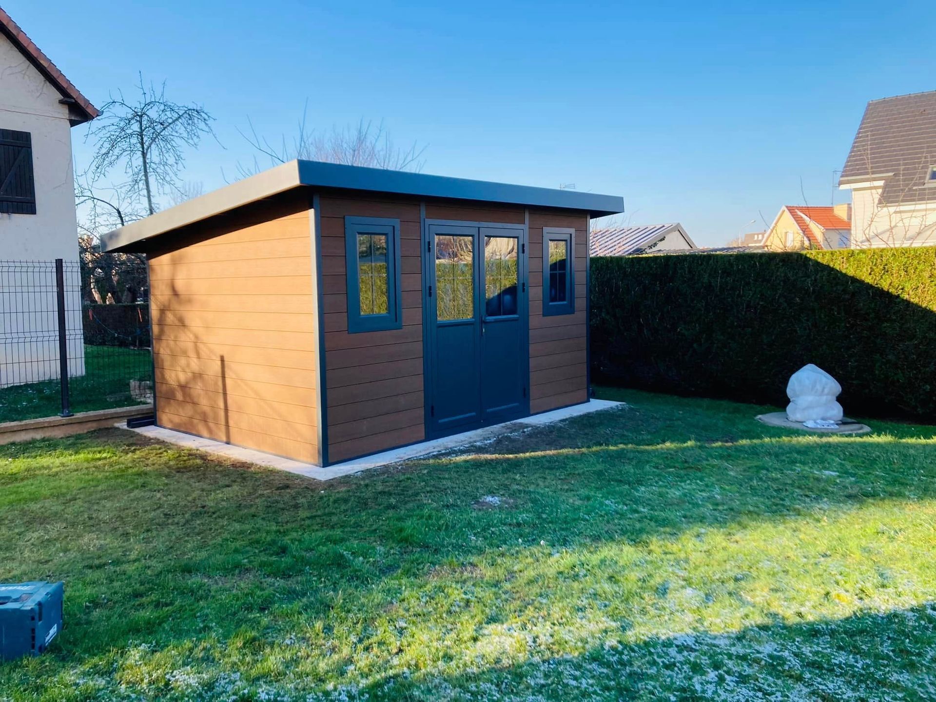 Un cabanon de jardin en bois