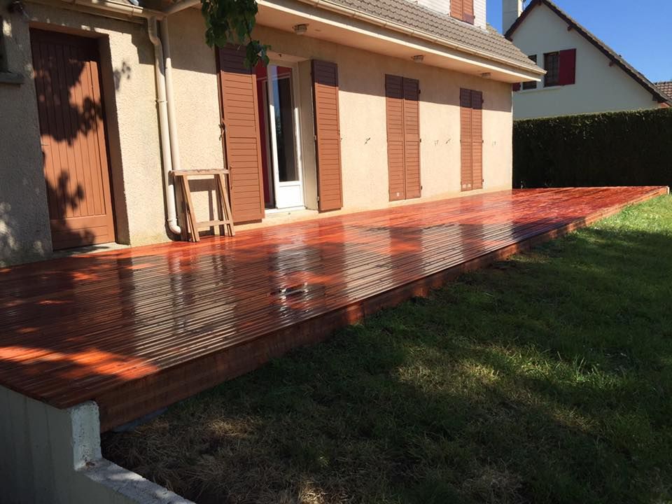 Terrasse de maison en bois